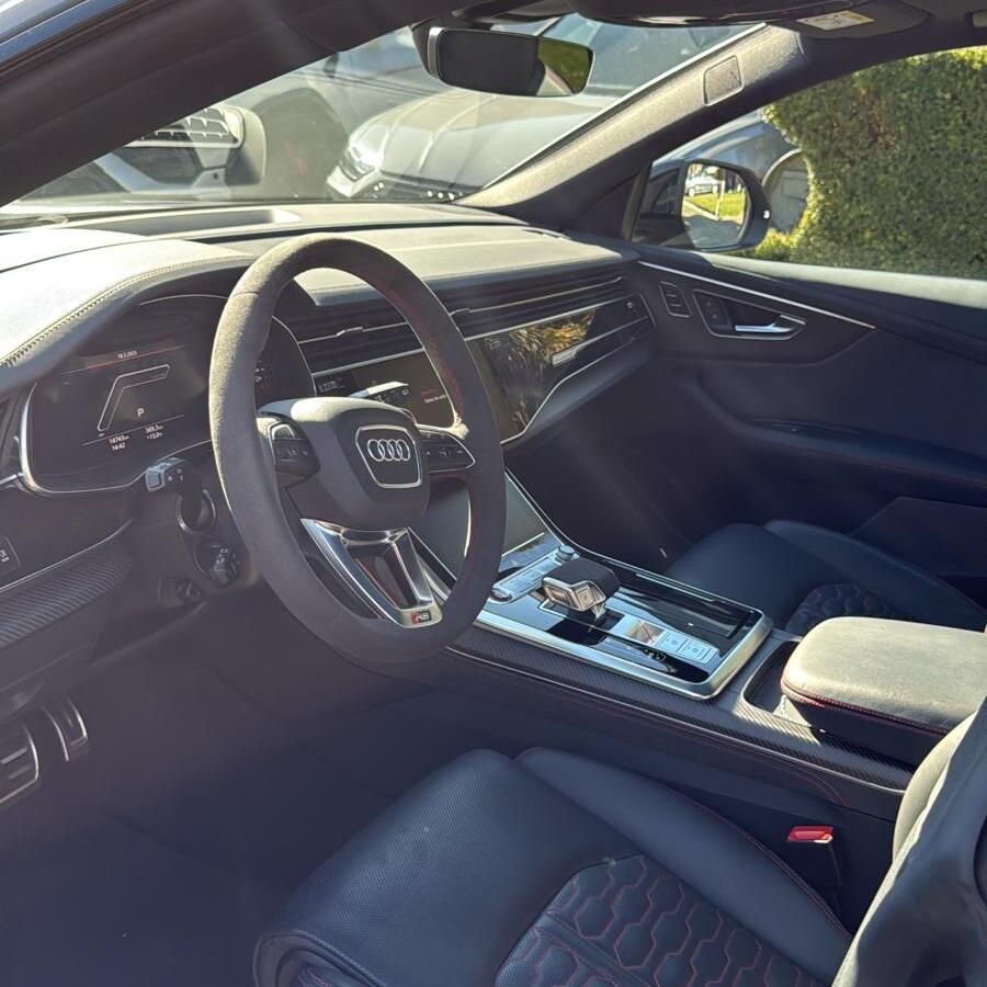 Audi RSQ8 Performance 2025