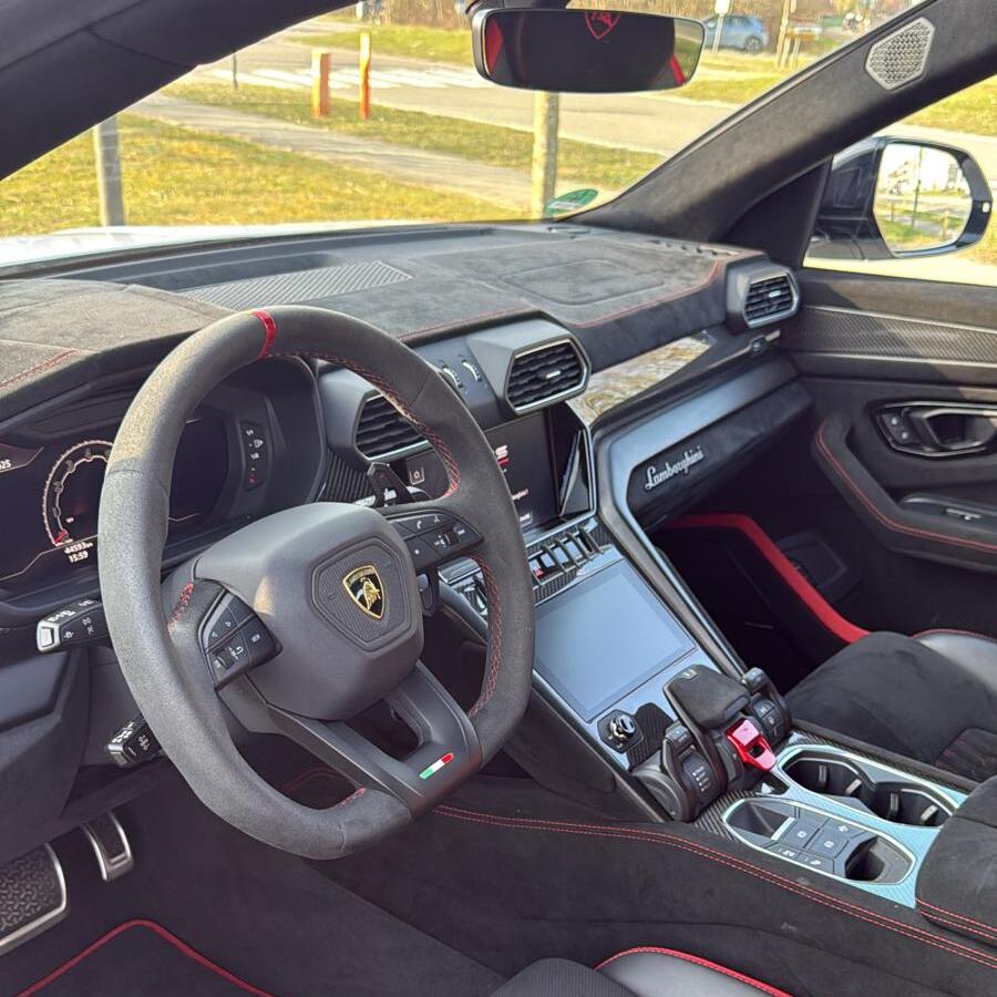 Lamborghini Urus Performante