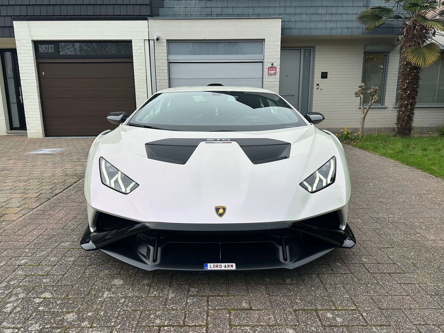 LAMBORGHINI HURACAN STO